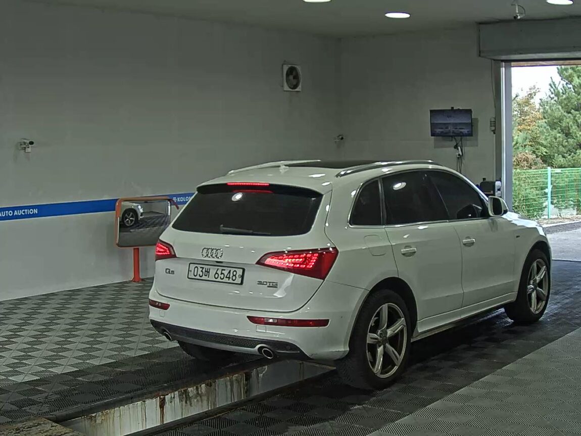 AUDI Q5 3.0 TDI QUATTRO 2012 - zdjęcie 5
