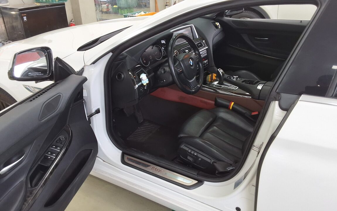 BMW 6 SERIES (3RD GEN) GRAN COUPE 640i 2014 - zdjęcie 10