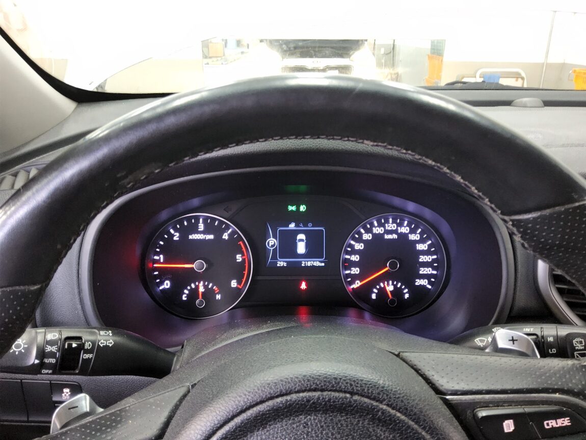 KIA NEW SPORTAGE 1.7 2WD NOBLESSE 2016 - zdjęcie 9