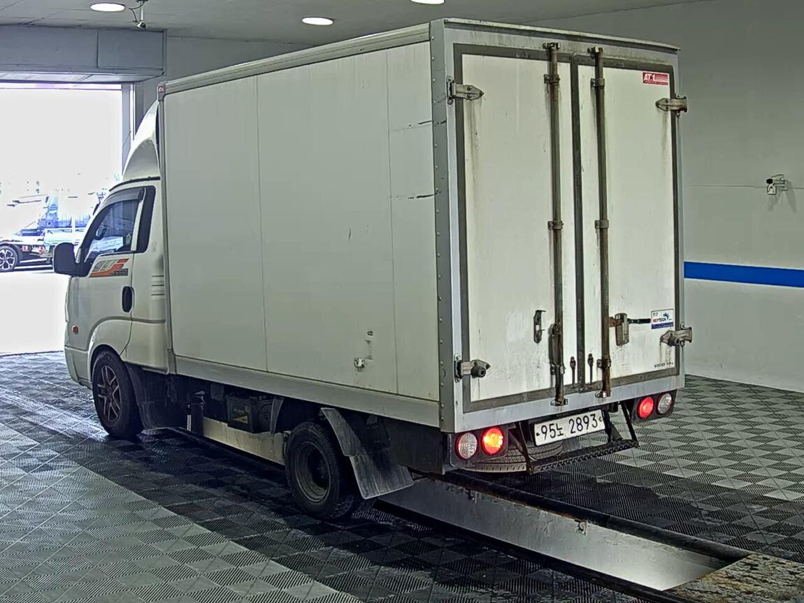 KIA BONGO III CARGO CRDi KING CAB EXTRA LONG WHEELBASE 2019 - zdjęcie 6
