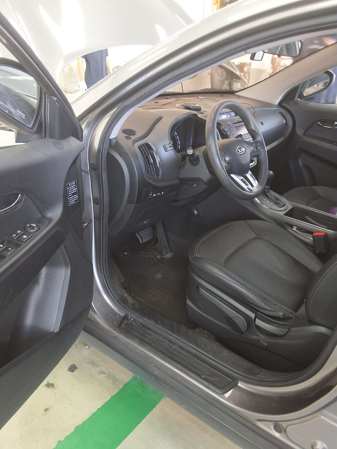 KIA SPORTAGE R DIESEL R2.0 2WD TLX PREMIUM MODEL 2011 - zdjęcie 10