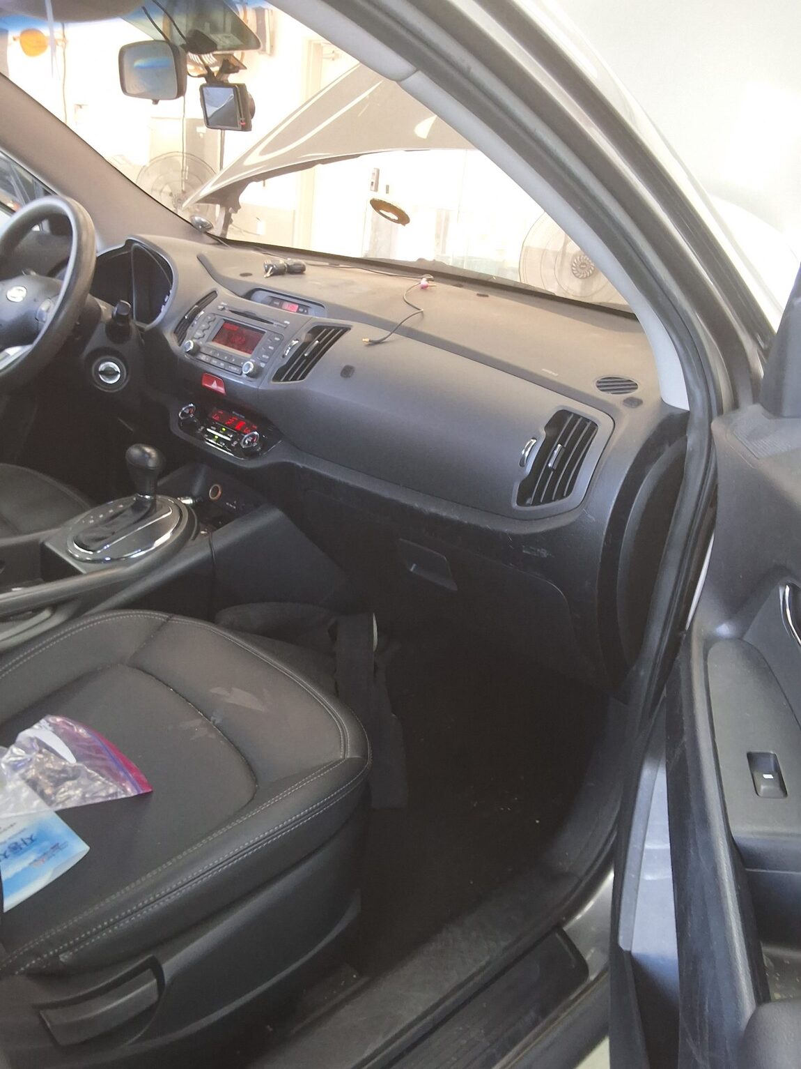 KIA SPORTAGE R DIESEL R2.0 2WD TLX PREMIUM MODEL 2011 - zdjęcie 14