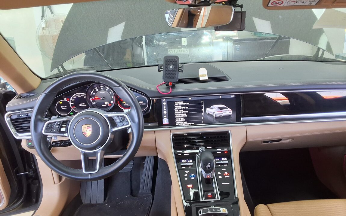 PORSCHE PANAMERA (2ND GEN) 3.0 4 2020 - zdjęcie 11
