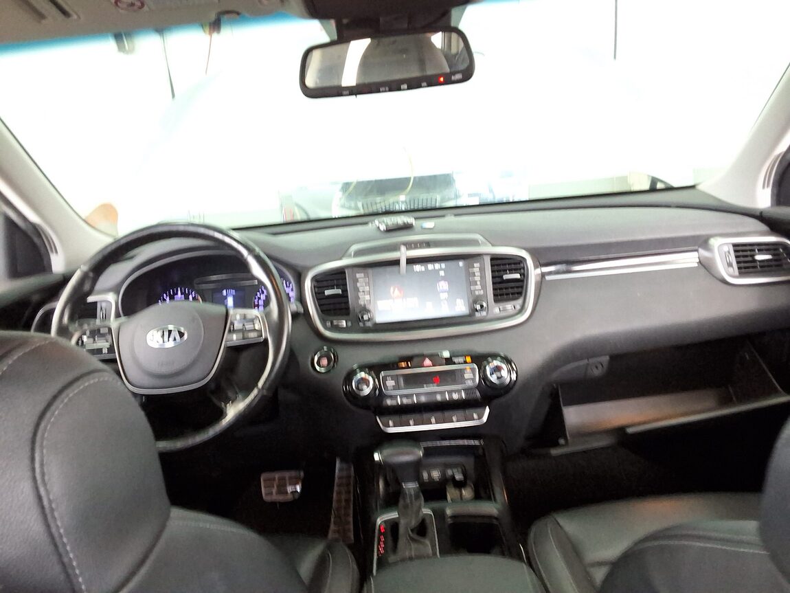 KIA THE NEW SORENTO DIESEL R2.2 4WD NOBLESSE 2019 - zdjęcie 11