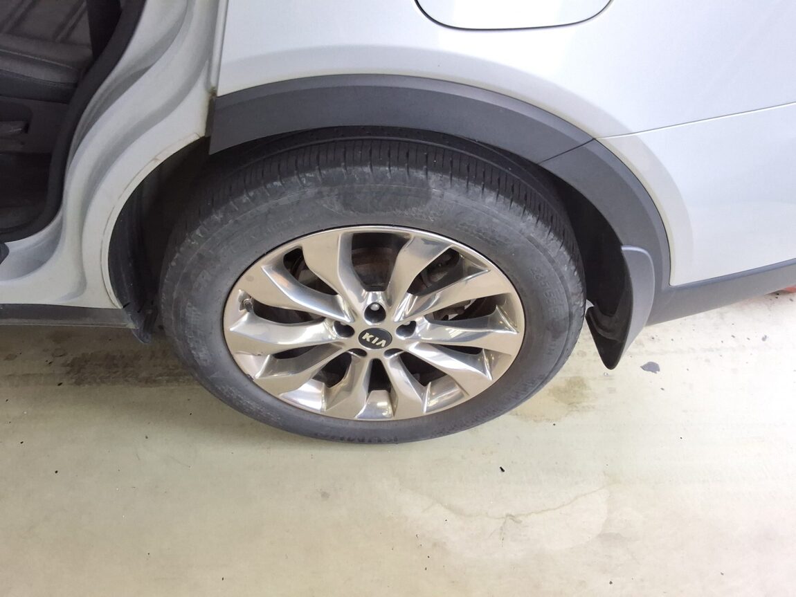 KIA THE NEW SORENTO DIESEL R2.2 4WD NOBLESSE 2019 - zdjęcie 23