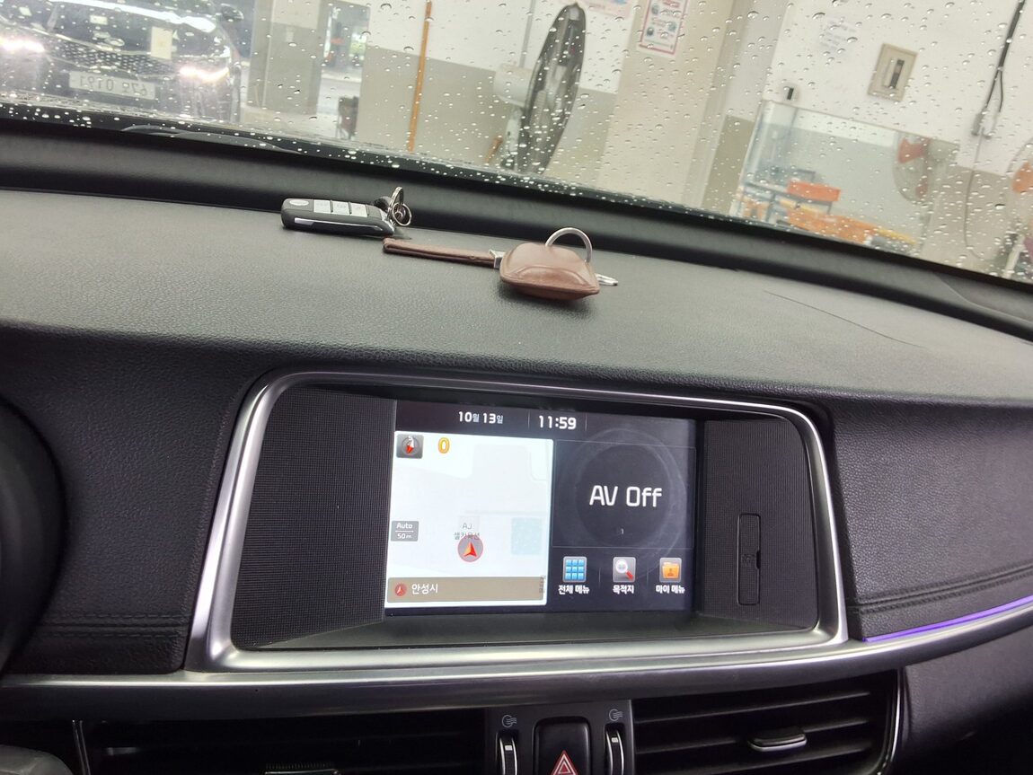 KIA NEW K5 2.0 GASOLINE SIGNATURE SX 2017 - zdjęcie 17