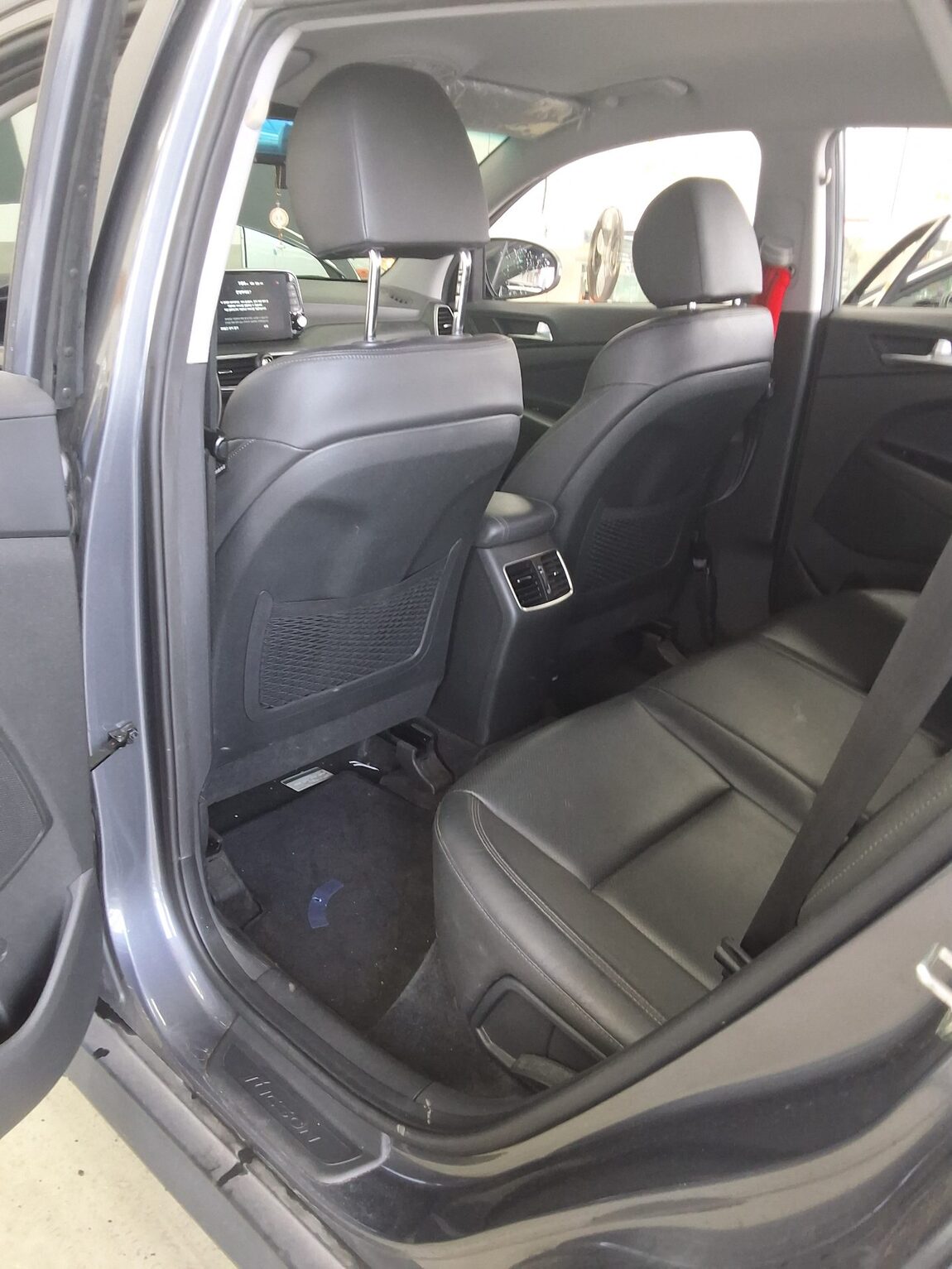 HYUNDAI NEW TUCSON 2.0 DIESEL 2WD MODERN 2020 - zdjęcie 12