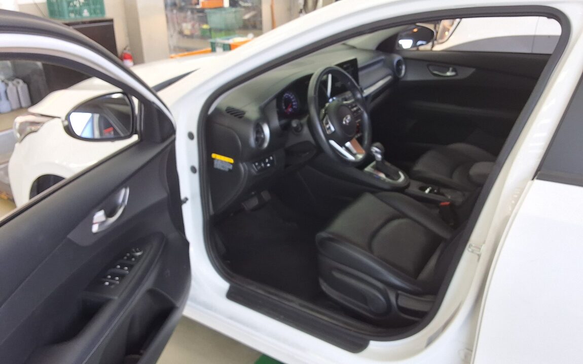 KIA ALL NEW K3 1.6 GASOLINE PRESTIGE 2021 - zdjęcie 10