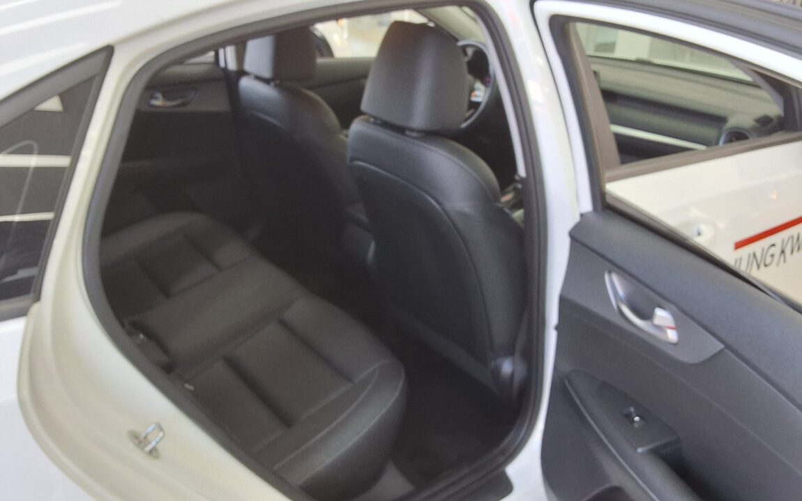 KIA ALL NEW K3 1.6 GASOLINE PRESTIGE 2021 - zdjęcie 13