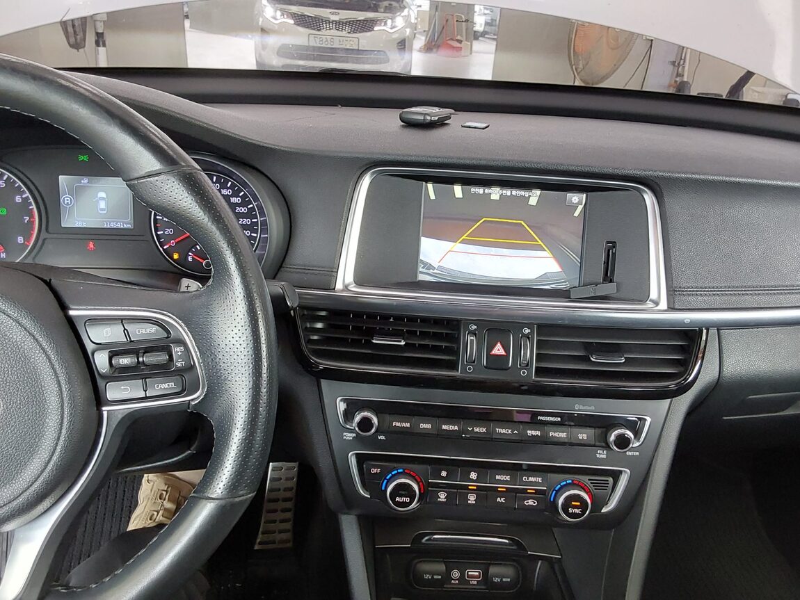 KIA NEW K5 2.0 GASOLINE PRESTIGE SX 2017 - zdjęcie 17