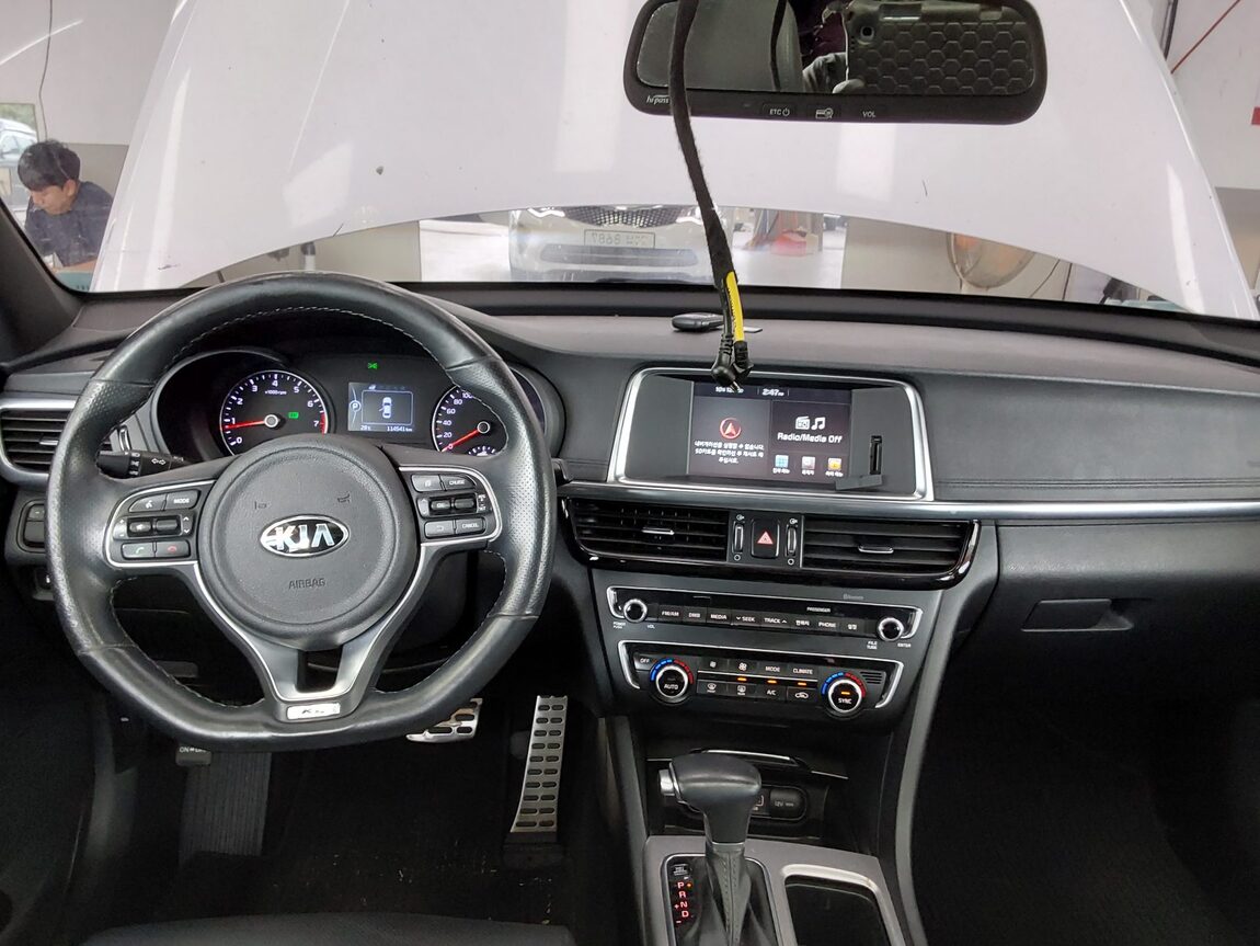 KIA NEW K5 2.0 GASOLINE PRESTIGE SX 2017 - zdjęcie 11