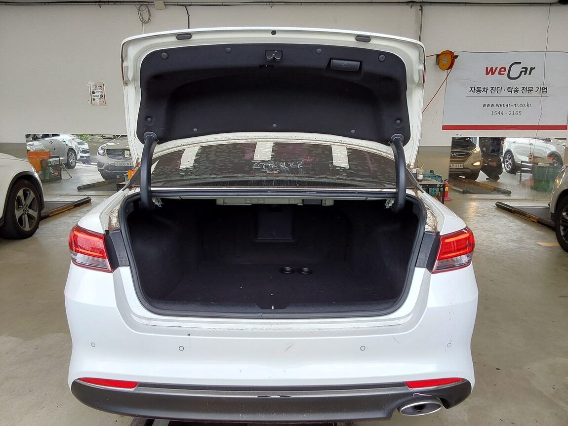 KIA NEW K5 2.0 GASOLINE PRESTIGE SX 2017 - zdjęcie 15