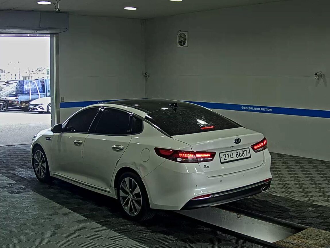 KIA NEW K5 2.0 GASOLINE PRESTIGE SX 2017 - zdjęcie 6