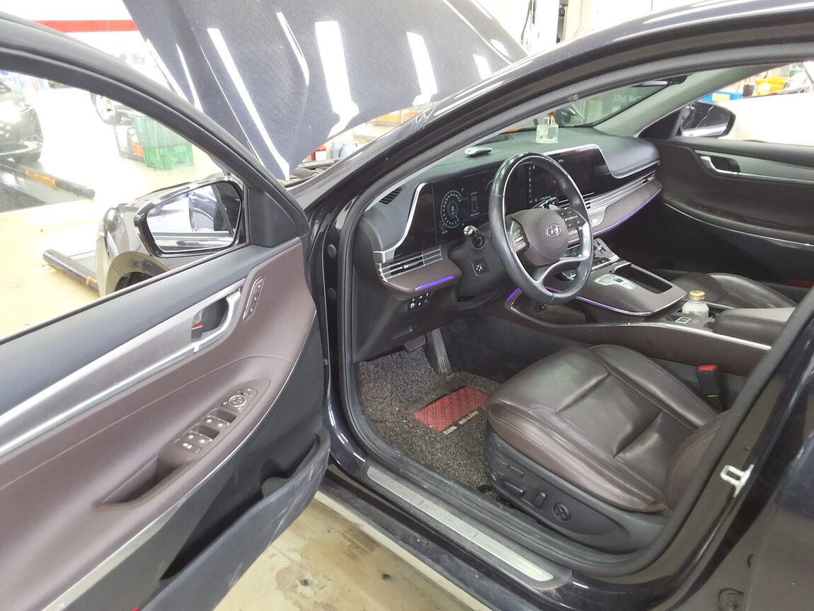 HYUNDAI THE NEW GRANDEUR IG GASOLINE 2.5 EXCLUSIVE 2020 - zdjęcie 10