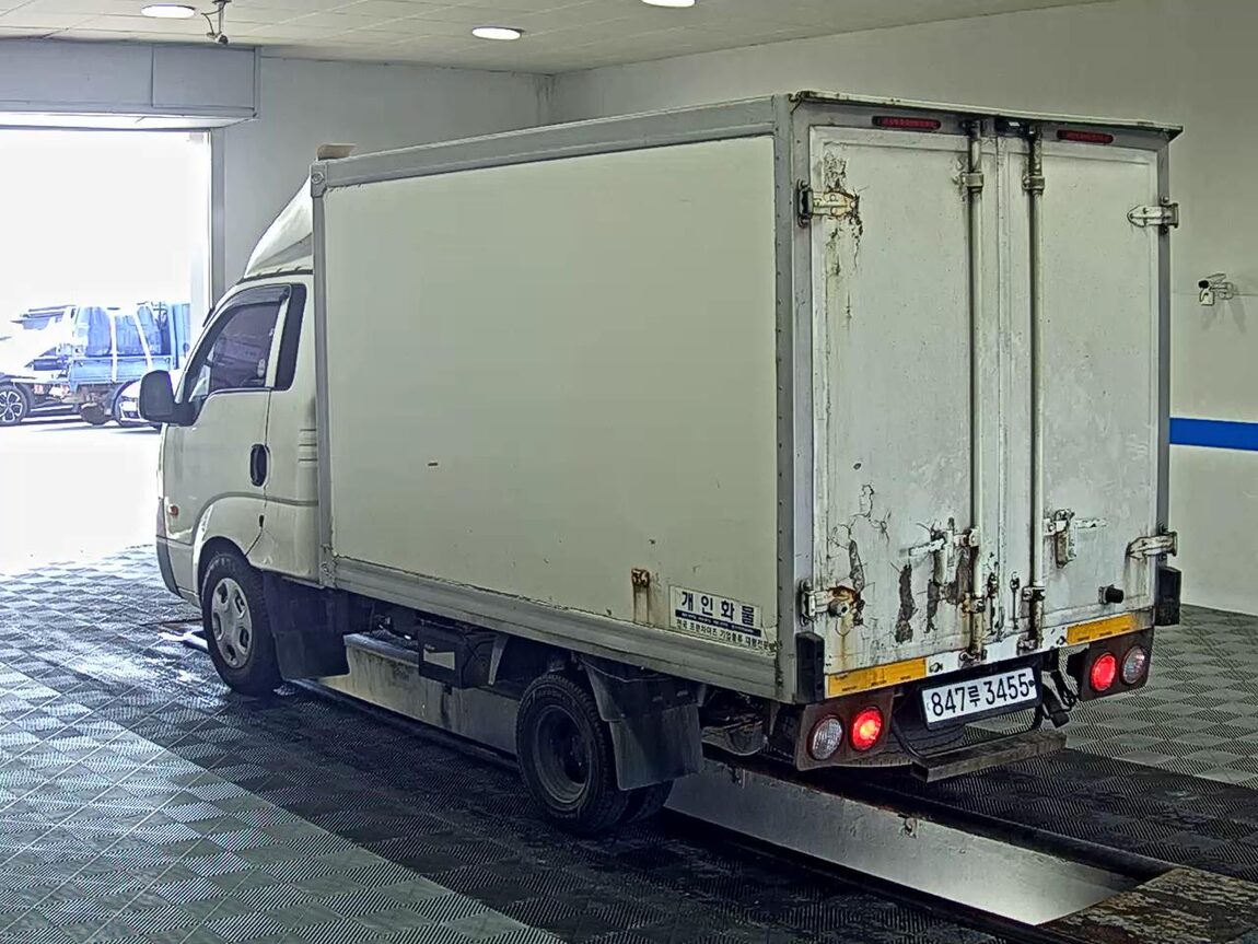 KIA BONGO III CARGO CRDi KING CAB EXTRA LONG WHEELBASE 2016 - zdjęcie 6