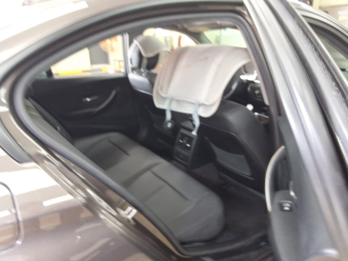 BMW 3 SERIES (6TH GEN) 320d xDRIVE 2015 - zdjęcie 14
