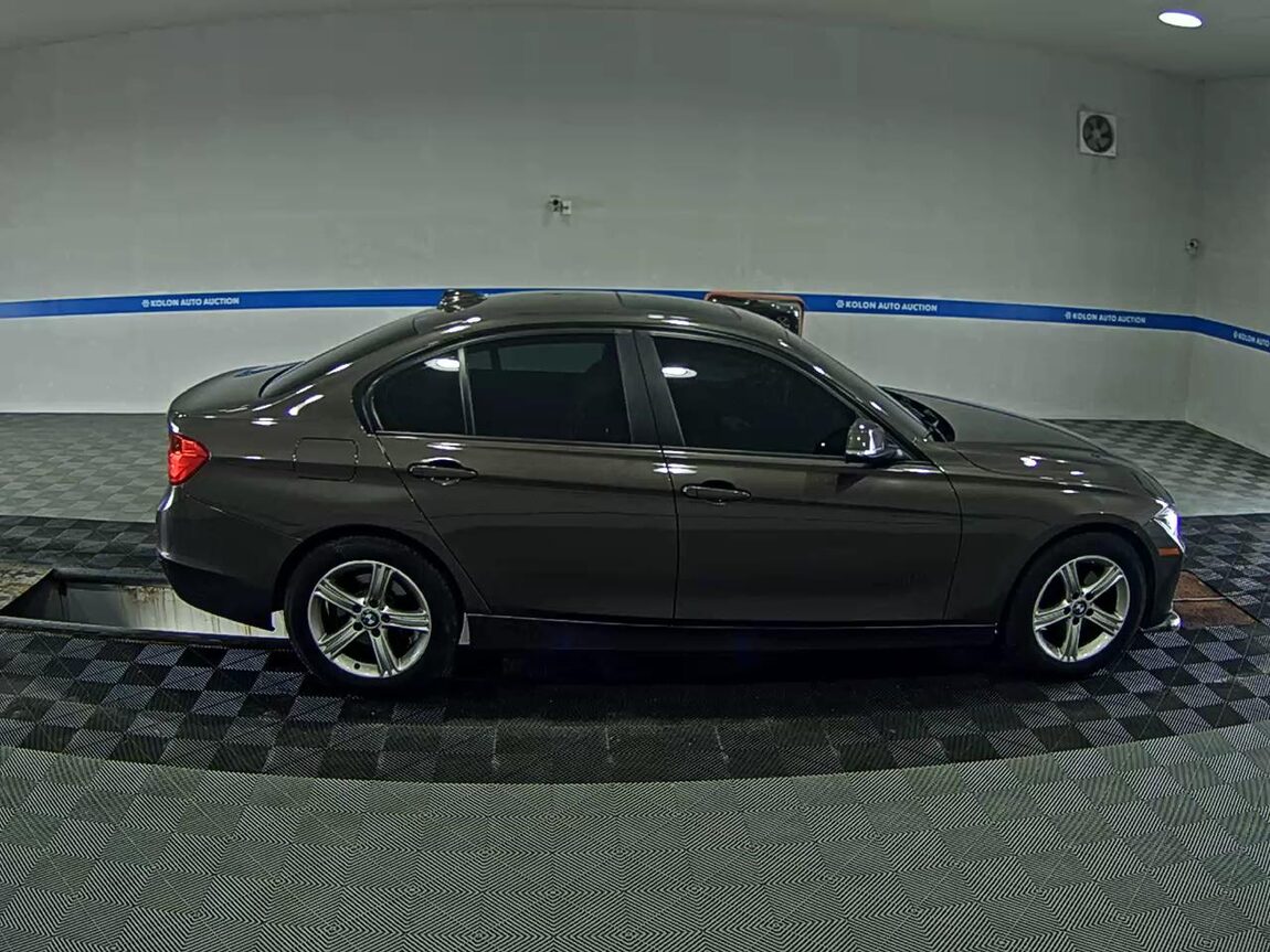 BMW 3 SERIES (6TH GEN) 320d xDRIVE 2015 - zdjęcie 4