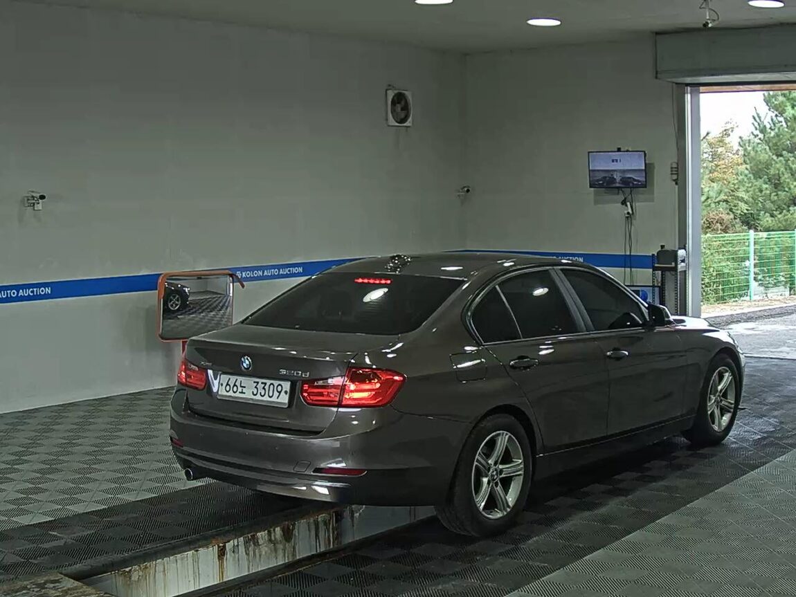 BMW 3 SERIES (6TH GEN) 320d xDRIVE 2015 - zdjęcie 5