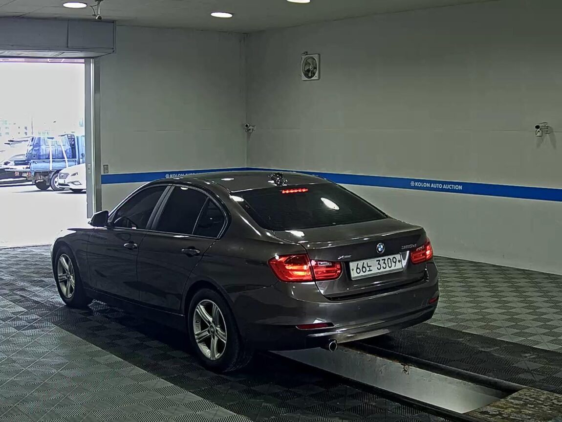 BMW 3 SERIES (6TH GEN) 320d xDRIVE 2015 - zdjęcie 6
