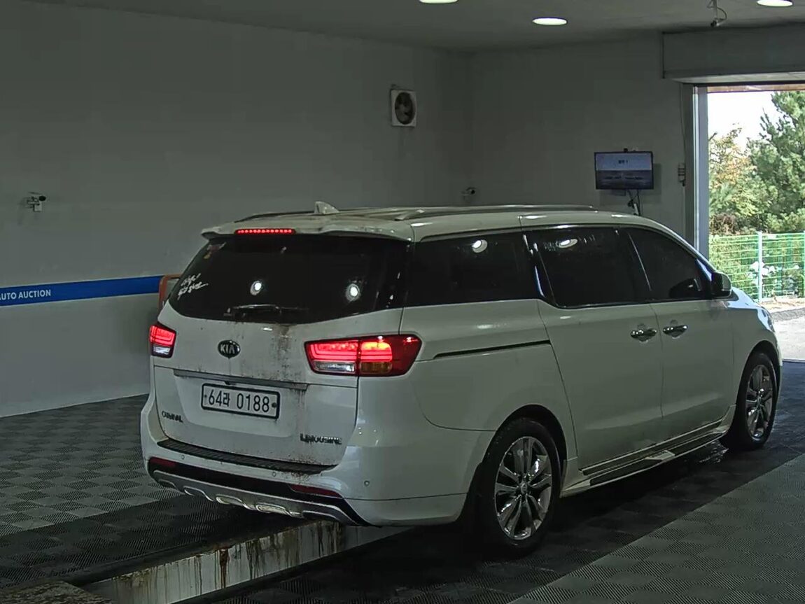 KIA ALL NEW CARNIVAL 7-SEATER LIMOUSINE DIESEL VIP 2017 - zdjęcie 5