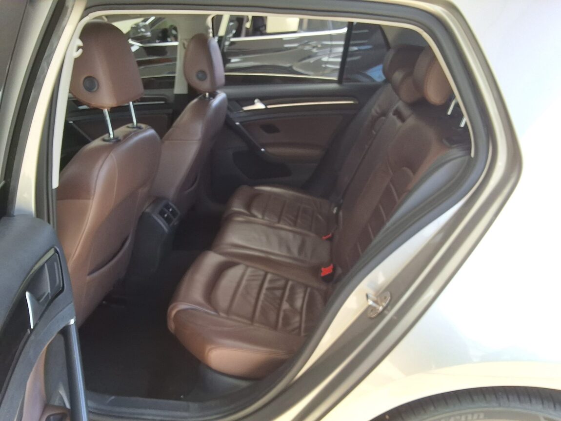 VOLKSWAGEN GOLF (7TH GEN) 2.0 TDI 2015 - zdjęcie 13