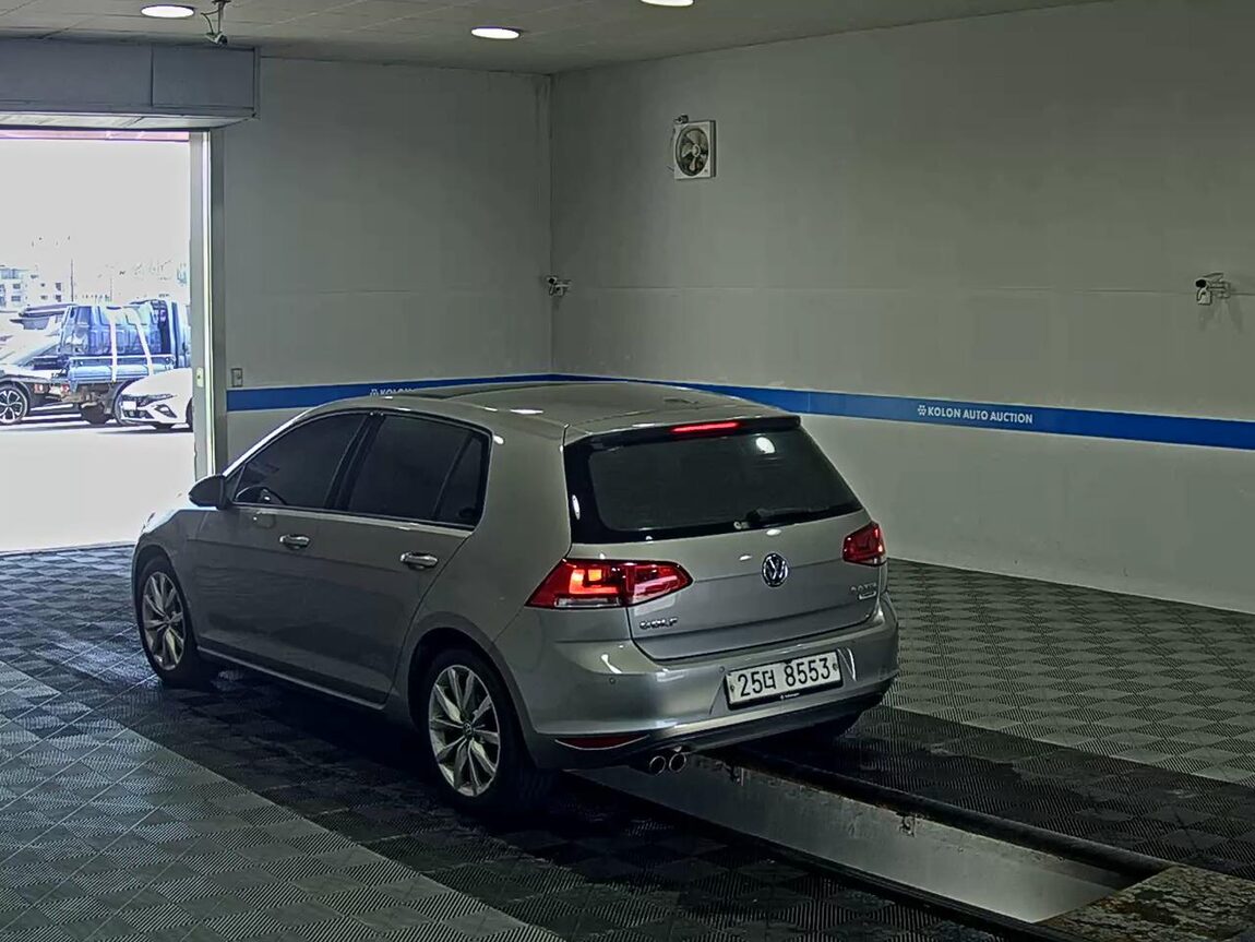 VOLKSWAGEN GOLF (7TH GEN) 2.0 TDI 2015 - zdjęcie 6