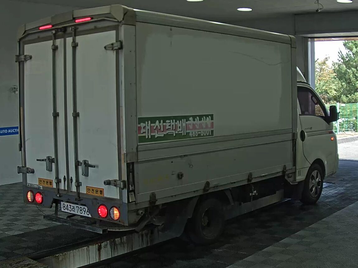 HYUNDAI PORTER II CRDi STANDARD CAB EXTRA LONG WHEELBASE STYLE 2019 - zdjęcie 5