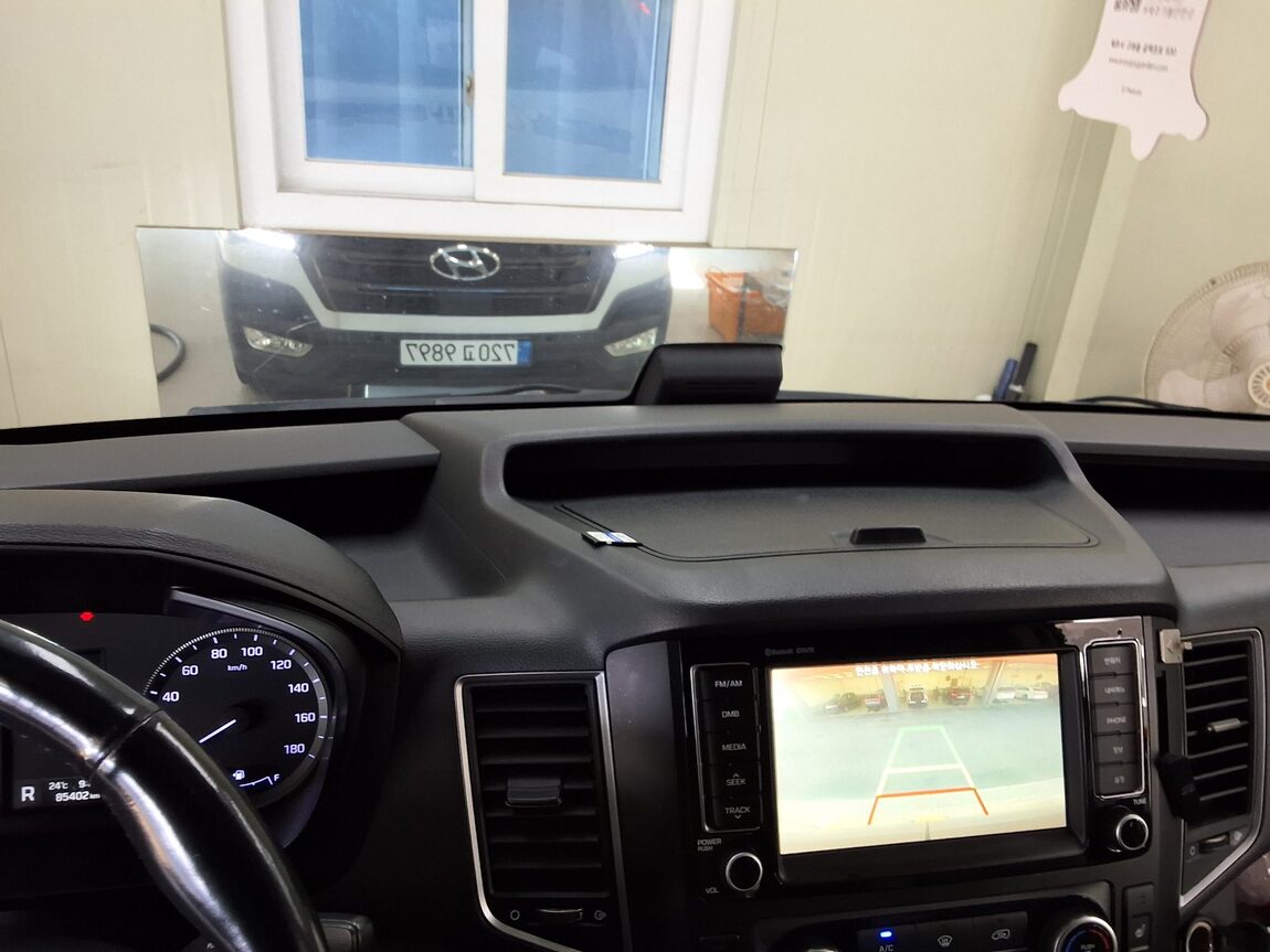 HYUNDAI SOLATI 15-SEATER LUXURY 2020 - zdjęcie 24