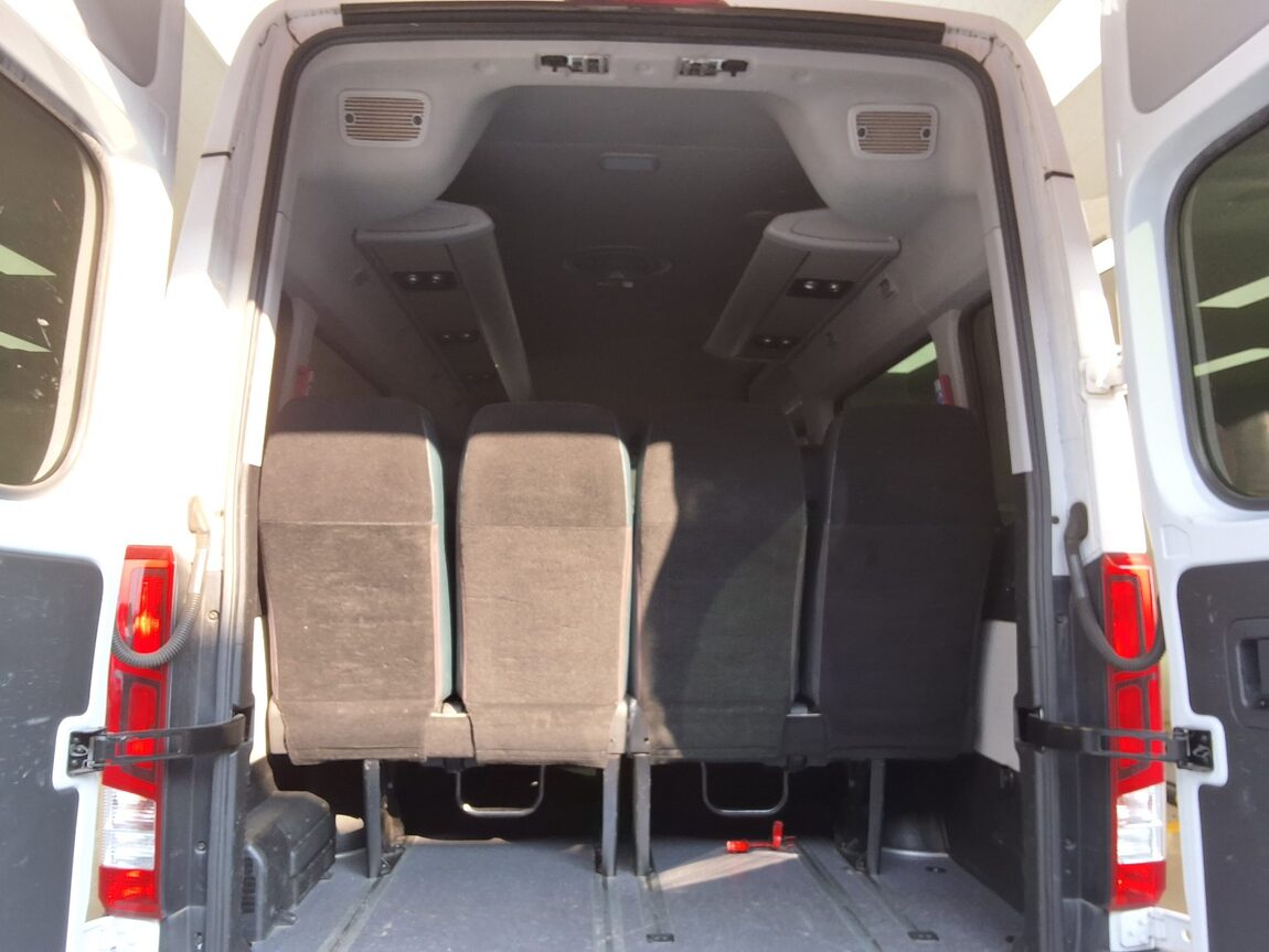 HYUNDAI SOLATI 15-SEATER LUXURY 2020 - zdjęcie 15