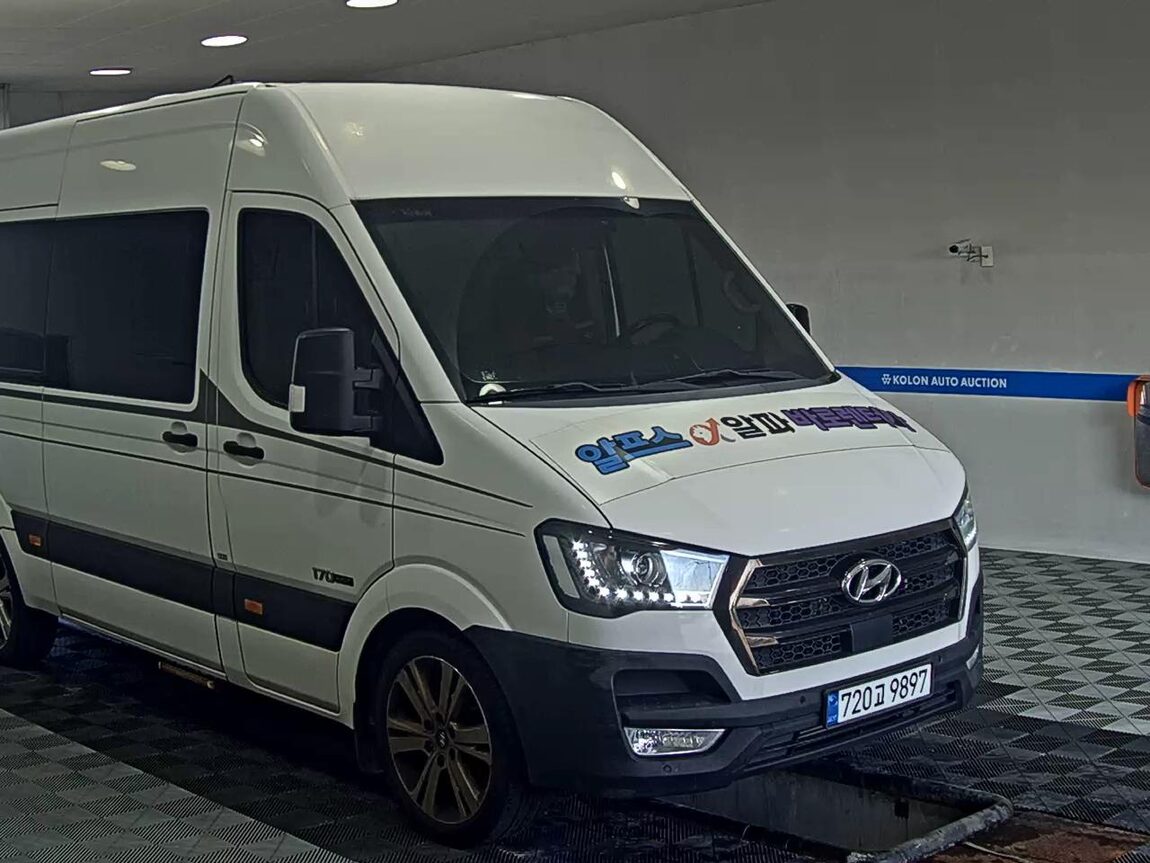 HYUNDAI SOLATI 15-SEATER LUXURY 2020 - zdjęcie 3