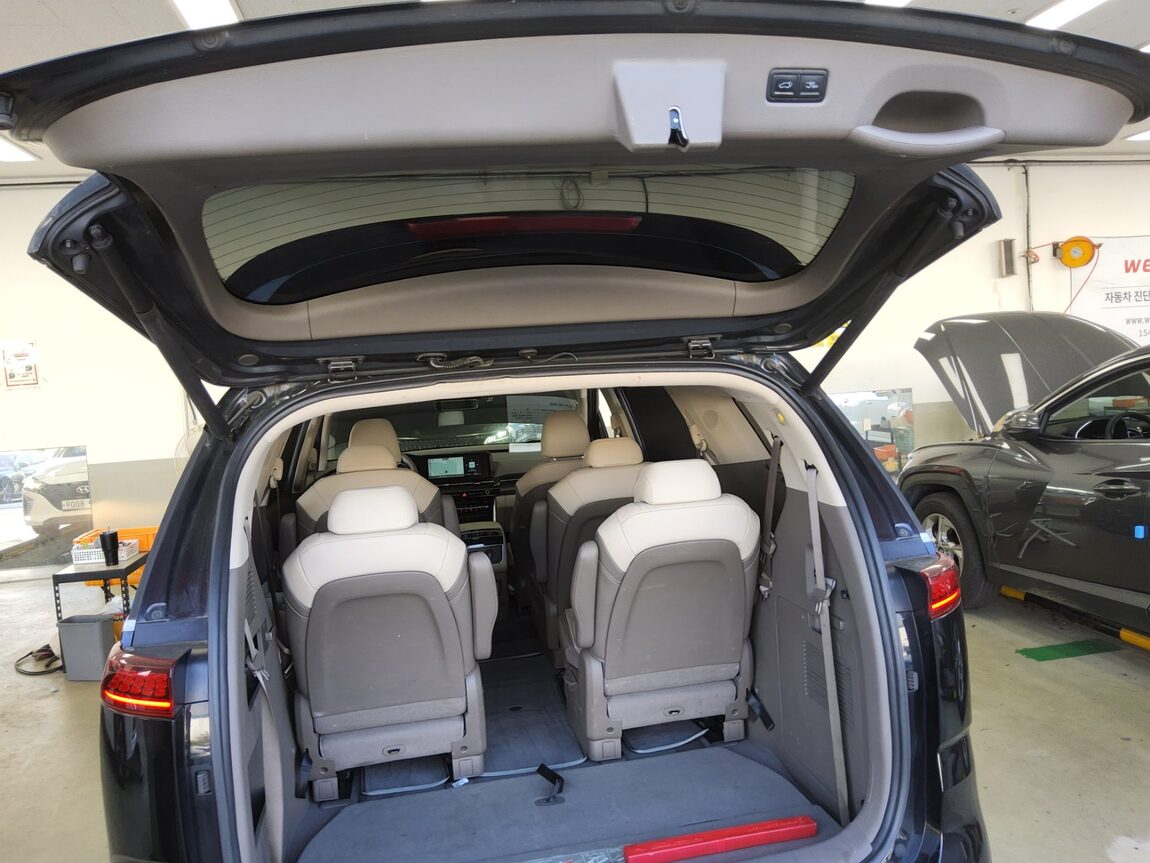 KIA NEW CARNIVAL (KA4) 9-SEATER DIESEL SIGNATURE 2022 - zdjęcie 15