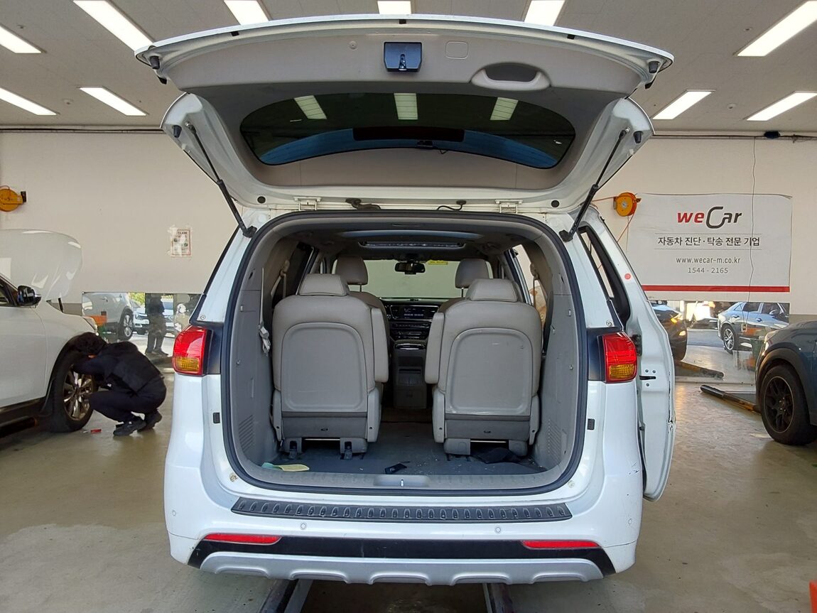 KIA ALL NEW CARNIVAL 9-SEATER DIESEL PRESTIGE 2017 - zdjęcie 15