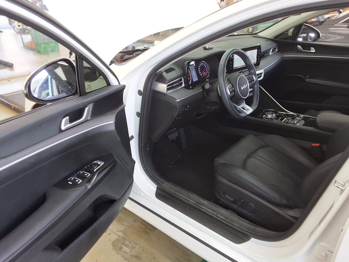 KIA NEW K5 (DL3) 1.6 GASOLINE TURBO PRESTIGE 2023 - zdjęcie 10