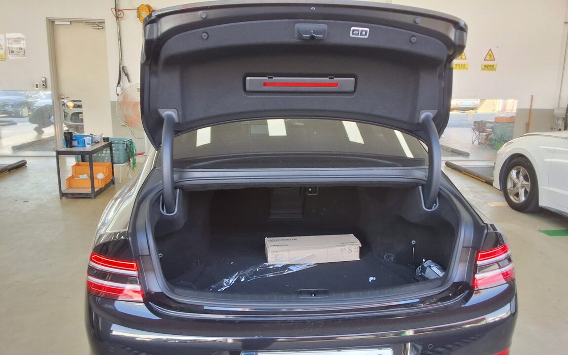 GENESIS THE ALL NEW G80 GASOLINE 3.5 2WD BASE MODEL 2022 - zdjęcie 15