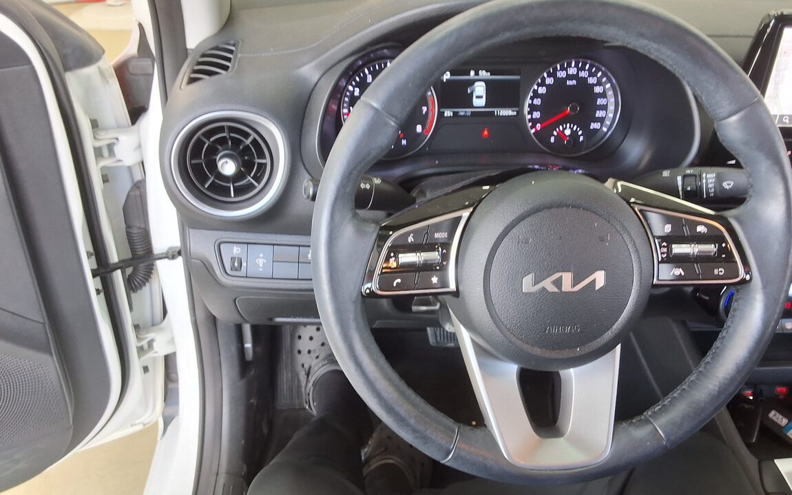 KIA THE NEW K3 1.6 GASOLINE PRESTIGE 2022 - zdjęcie 17