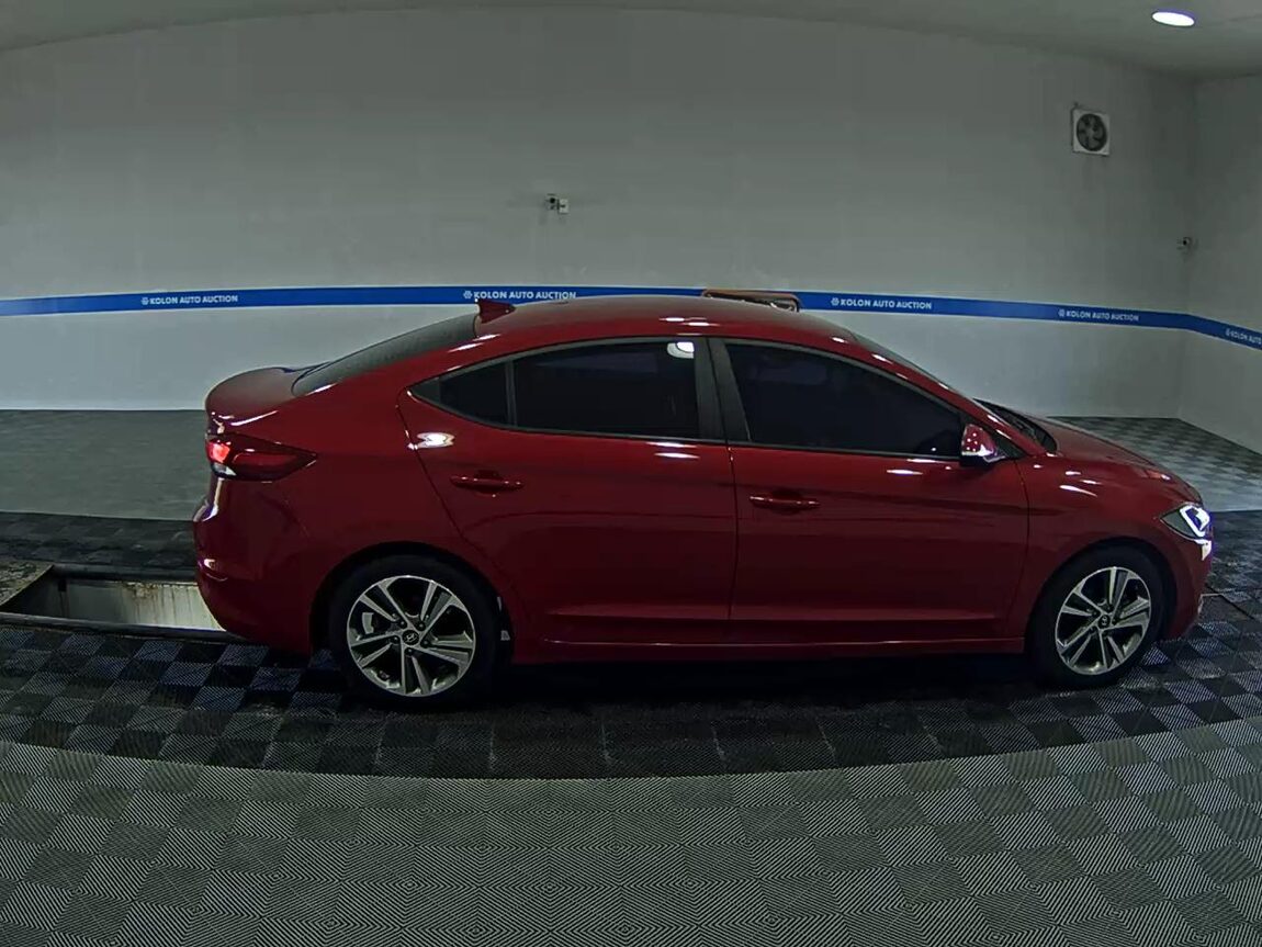 HYUNDAI AVANTE AD 1.6 GDi VALUE PLUS 2018 - zdjęcie 4