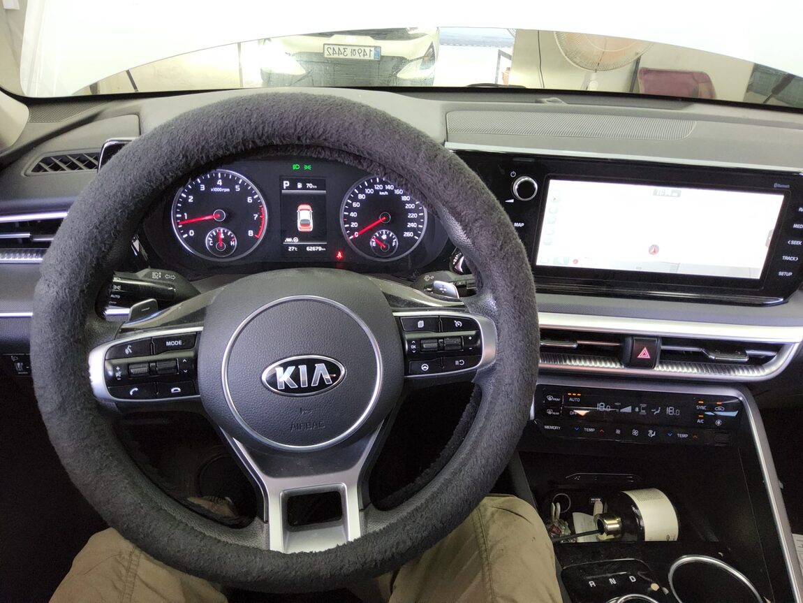 KIA NEW K5 (DL3) 2.0 GASOLINE TRENDY 2020 - zdjęcie 17