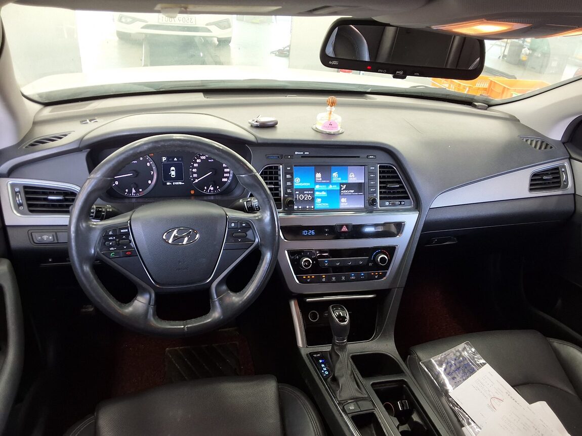 HYUNDAI LF SONATA LPi RENTAL CAR SMART 2017 - zdjęcie 11