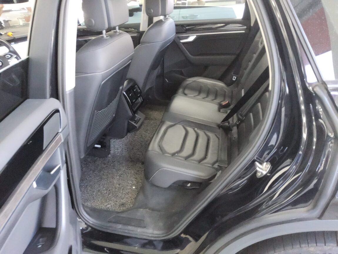 VOLKSWAGEN TOUAREG (3RD GEN) 3.0 TDI PREMIUM 2020 - zdjęcie 12