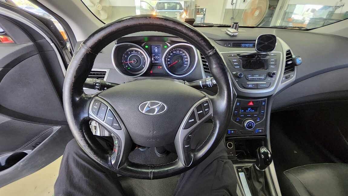 HYUNDAI THE NEW AVANTE MD 1.6 GDi MODERN 2014 - zdjęcie 18