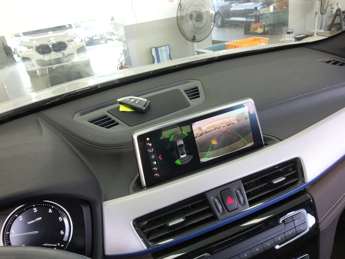 BMW X1 (2ND GEN) 18d xDRIVE M SPORT PACK 2021 - zdjęcie 17
