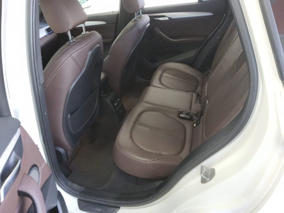 BMW X1 (2ND GEN) 18d xDRIVE M SPORT PACK 2021 - zdjęcie 12