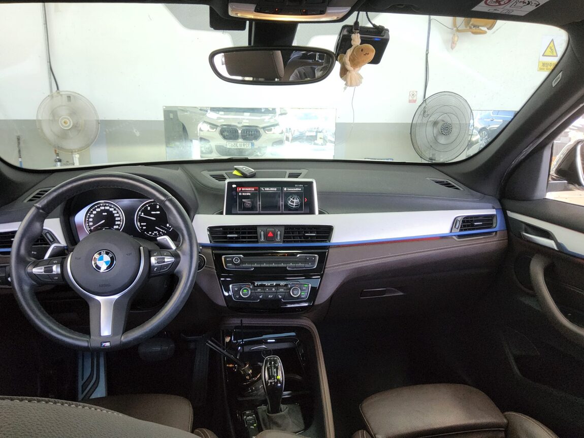 BMW X1 (2ND GEN) 18d xDRIVE M SPORT PACK 2021 - zdjęcie 11