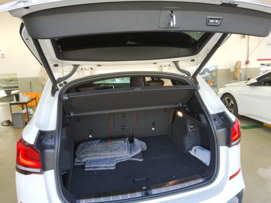 BMW X1 (2ND GEN) 18d xDRIVE M SPORT PACK 2021 - zdjęcie 15