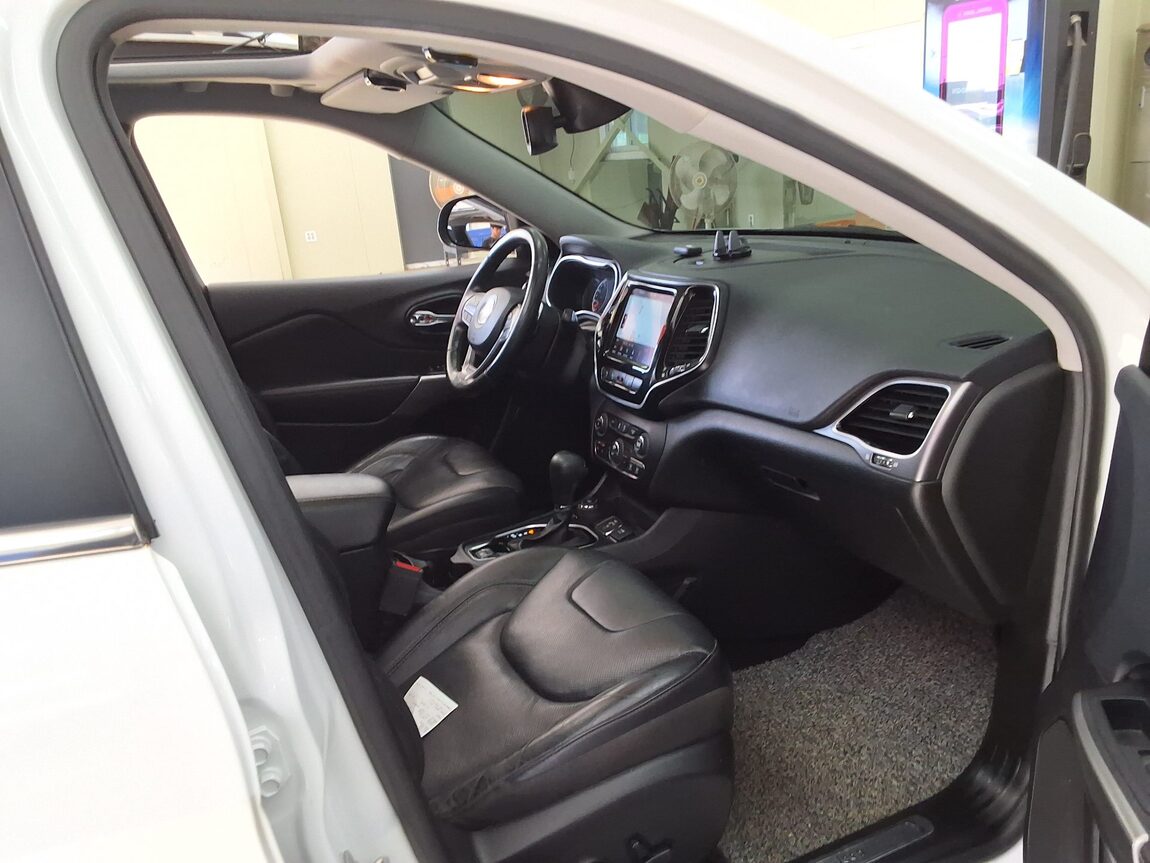 JEEP CHEROKEE (KL) 2.4 AWD LIMITED 2021 - zdjęcie 15