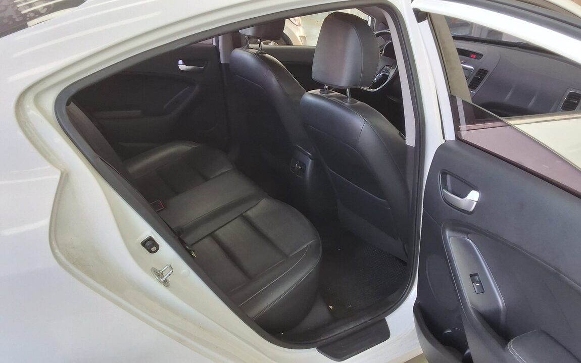 KIA THE NEW K3 1.6 GDI PRESTIGE 2016 - zdjęcie 13
