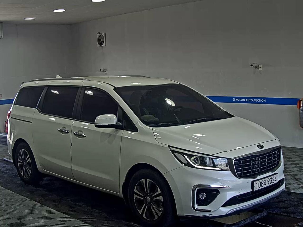 KIA THE NEW CARNIVAL 9-SEATER DIESEL LUXURY 2019 - zdjęcie 3