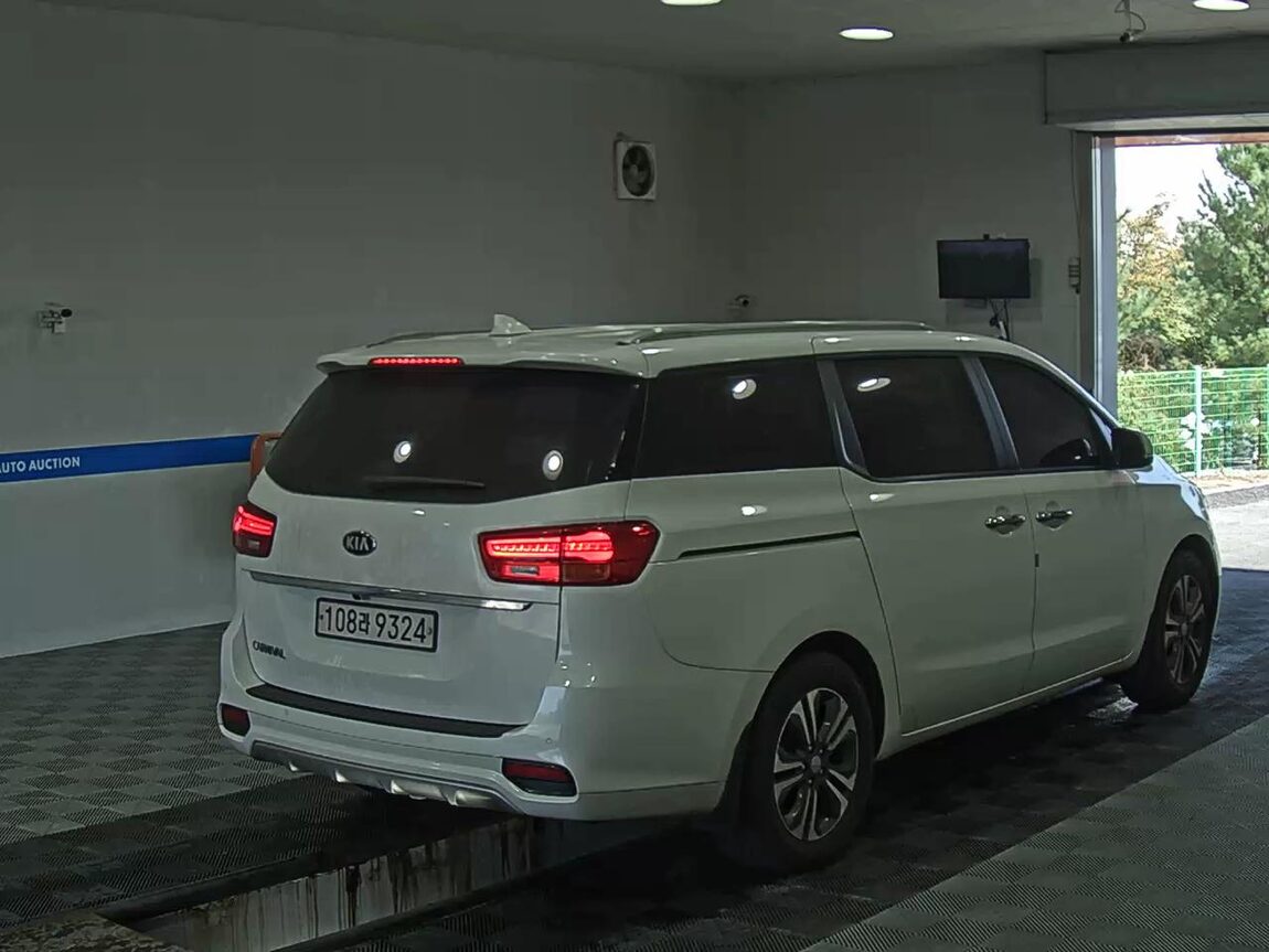 KIA THE NEW CARNIVAL 9-SEATER DIESEL LUXURY 2019 - zdjęcie 5