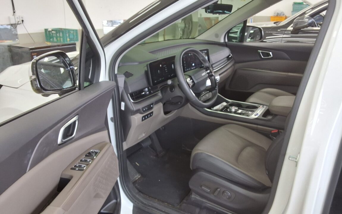 KIA THE NEW CARNIVAL HYBRID (KA4) 1.6 HEV 9-SEATER NOBLESSE 2025 - zdjęcie 10