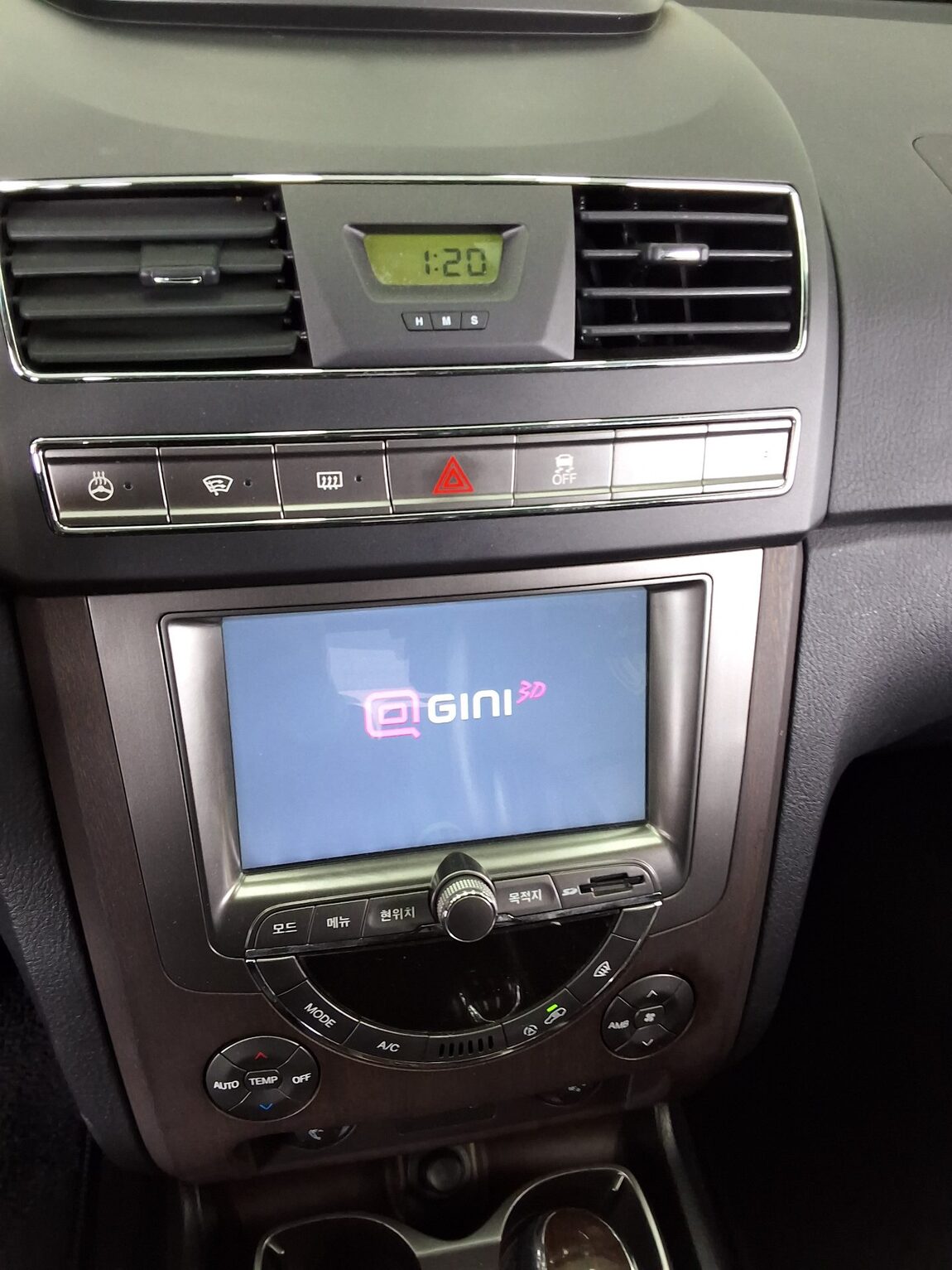 KG MOBILITY (SSANGYONG) REXTON W 2.0 4WD NOBLESSE 2014 - zdjęcie 26